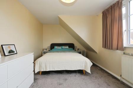 3 bedroom Semi-detached house for sale in Shellbrook Close, Shellbrook, LE65