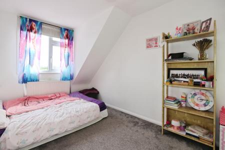 3 bedroom Semi-detached house for sale in Shellbrook Close, Shellbrook, LE65