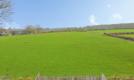 3 bedroom Semi-detached house for sale in Shellbrook Close, Shellbrook, LE65