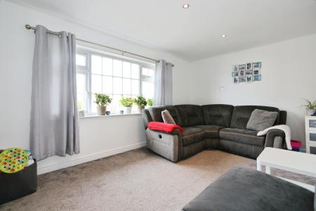 3 bedroom Semi-detached house for sale in Shellbrook Close, Shellbrook, LE65