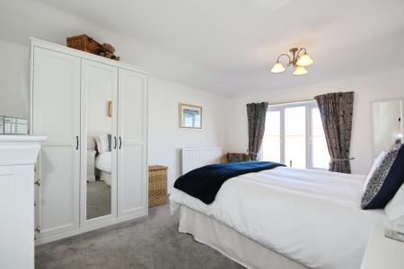 3 bedroom Semi-detached house for sale in Millfield Close, Ashby-De-La-Zouch, LE65