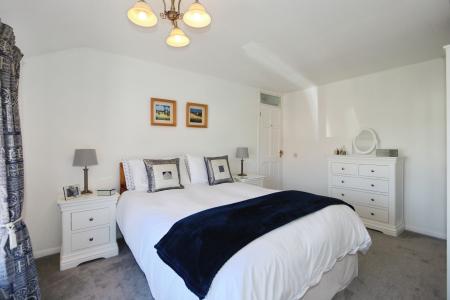 3 bedroom Semi-detached house for sale in Millfield Close, Ashby-De-La-Zouch, LE65