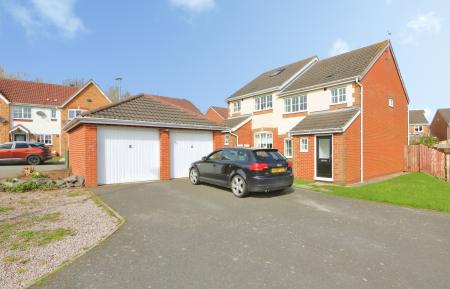 Kelso Close, Measham, DE12