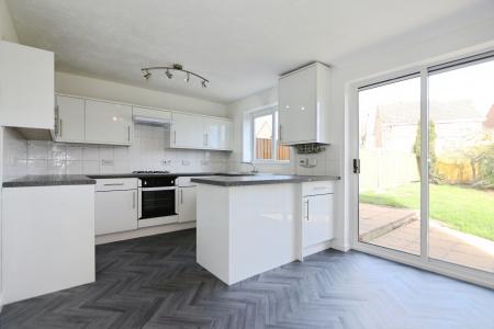 3 bedroom Semi-detached house for sale in Kelso Close, Measham, DE12