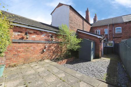 2 bedroom Terraced House for sale in Tamworth Road, Ashby-De-La-Zouch, LE65