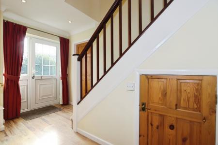 4 bedroom Detached house for sale in Oakham Grove, Ashby-De-La-Zouch, LE65