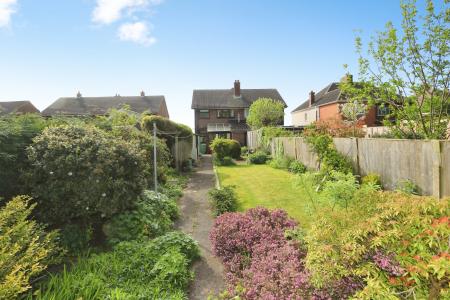 2 bedroom Semi-detached house for sale in Ashby Road, Donisthorpe, DE12