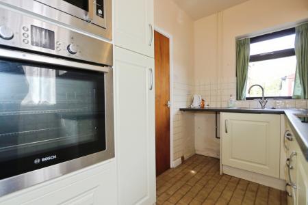 2 bedroom Semi-detached house for sale in Ashby Road, Donisthorpe, DE12