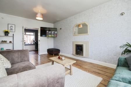 4 bedroom Detached house for sale in Atherstone Road, Measham, DE12