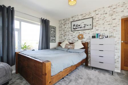 4 bedroom Detached house for sale in Atherstone Road, Measham, DE12