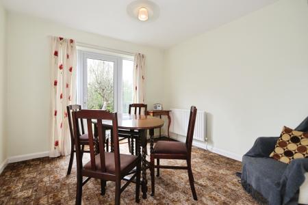 4 bedroom Detached house for sale in Woodside, Ashby-De-La-Zouch, LE65