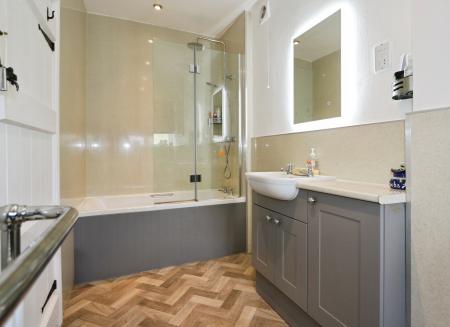 7 bedroom Character Property for sale in Main Street, King's Newton, DE73