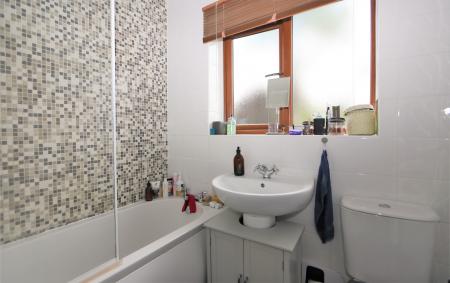 2 bedroom Terraced House for sale in Chapel Rise, Worthington, LE65