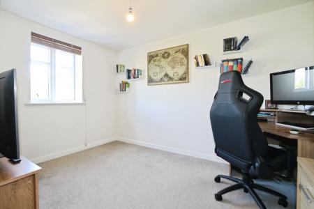 3 bedroom Semi-detached house for sale in Abbotsford Road, Ashby-De-La-Zouch, LE65
