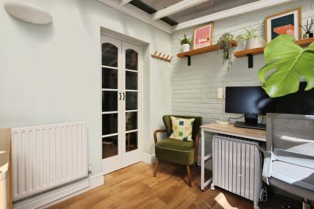 1 bedroom Terraced House for sale in Wood Street, Ashby-De-La-Zouch, LE65