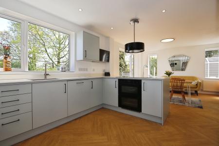 4 bedroom Detached house for sale in Trent Lane, King's Newton, DE73