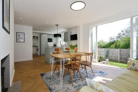 4 bedroom Detached house for sale in Trent Lane, King's Newton, DE73