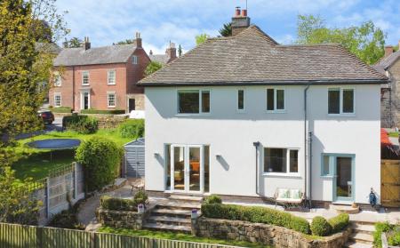 4 bedroom Detached house for sale in Trent Lane, King's Newton, DE73