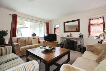 2 bedroom Bungalow for sale in Main Street, Kings Newton, DE73