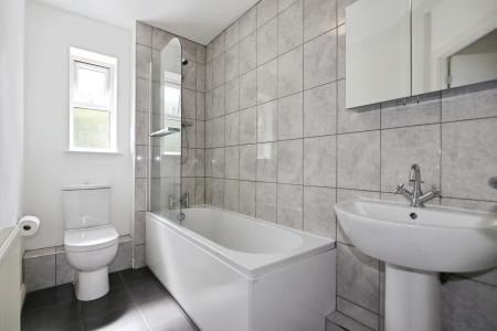 2 bedroom Flat for sale in Oak Crescent, Ashby-De-La-Zouch, LE65