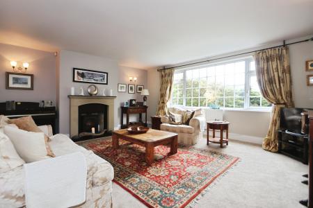 5 bedroom Detached house for sale in St Michaels Drive, Appleby Magna, DE12