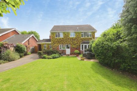 5 bedroom Detached house for sale in St Michaels Drive, Appleby Magna, DE12