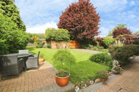 5 bedroom Detached house for sale in St Michaels Drive, Appleby Magna, DE12