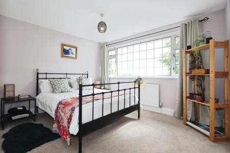 5 bedroom Detached house for sale in St Michaels Drive, Appleby Magna, DE12