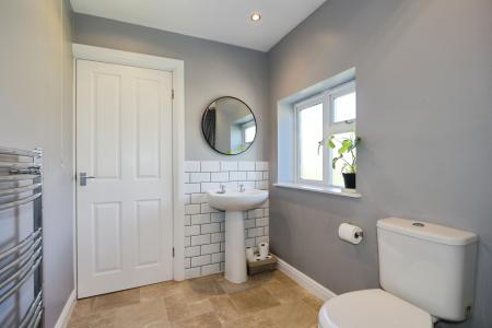 2 bedroom Semi-detached house for sale in Atkinson Road, Ashby-De-La-Zouch, LE65