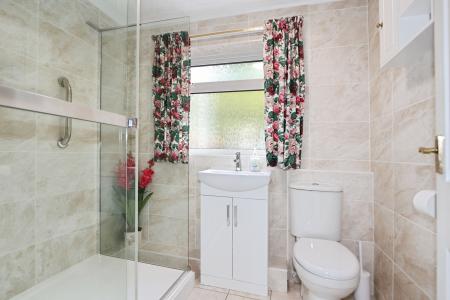 2 bedroom Bungalow for sale in Bosworth Road, Measham, DE12