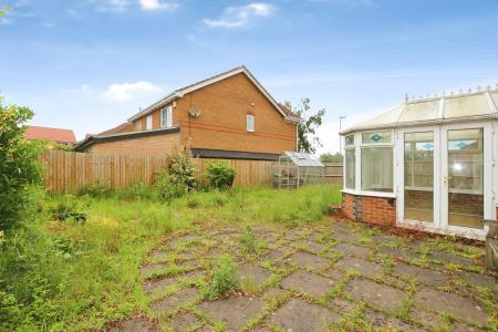 4 bedroom Detached house for sale in Hailebury Avenue, Ashby, Ashby-De-La-Zouch, LE65