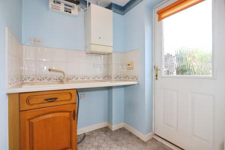 4 bedroom Detached house for sale in Hailebury Avenue, Ashby, Ashby-De-La-Zouch, LE65