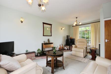 4 bedroom Detached house for sale in Locksley Close, Ashby-De-La-Zouch, LE65