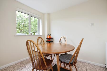 4 bedroom Detached house for sale in Locksley Close, Ashby-De-La-Zouch, LE65