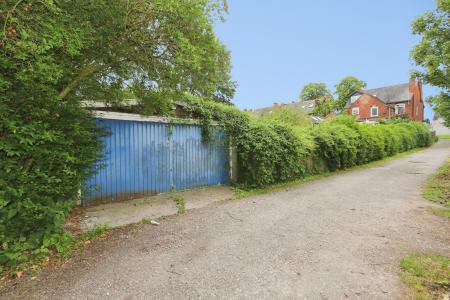 2 bedroom Semi-detached house for sale in Smisby Road, Ashby-De-La-Zouch, LE65