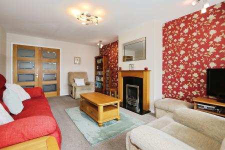 4 bedroom Detached house for sale in Pennine Way, Ashby-De-La-Zouch, LE65