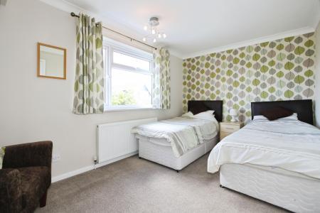 4 bedroom Detached house for sale in Pennine Way, Ashby-De-La-Zouch, LE65