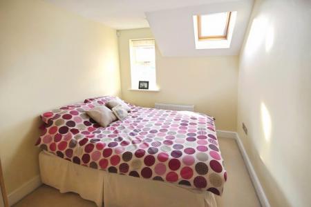 2 bedroom Flat for sale in Brooks Close, Donisthorpe, DE12