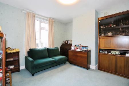 3 bedroom Semi-detached house for sale in King George Avenue, Ashby, Ashby-De-La-Zouch, LE65
