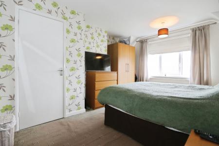 3 bedroom Semi-detached house for sale in King George Avenue, Ashby, Ashby-De-La-Zouch, LE65