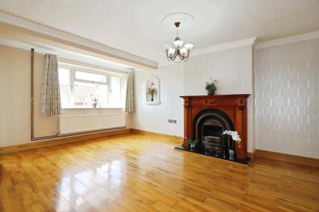4 bedroom Detached house for sale in Buckley Close, Measham, DE12