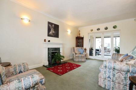 4 bedroom Detached house for sale in Leicester Road, Ashby-De-La-Zouch, LE65