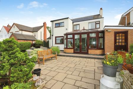 4 bedroom Detached house for sale in Leicester Road, Ashby-De-La-Zouch, LE65