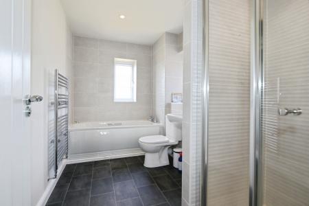 5 bedroom Detached house for sale in Redfern Road, Oakthorpe, DE12