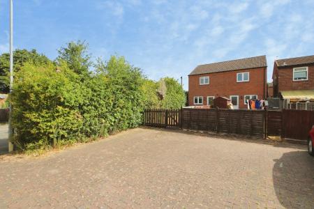 2 bedroom Semi-detached house for sale in Norris Hill, Moira, DE12