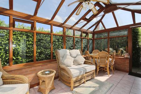 2 bedroom Bungalow for sale in Smisby Road, Ashby-De-La-Zouch, LE65