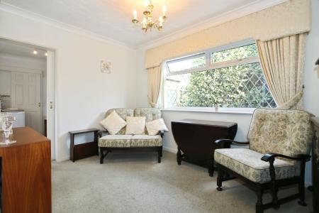 2 bedroom Bungalow for sale in Smisby Road, Ashby-De-La-Zouch, LE65