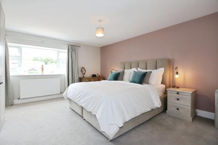 4 bedroom Detached house for sale in Windmill Close, Ashby-De-La-Zouch, LE65
