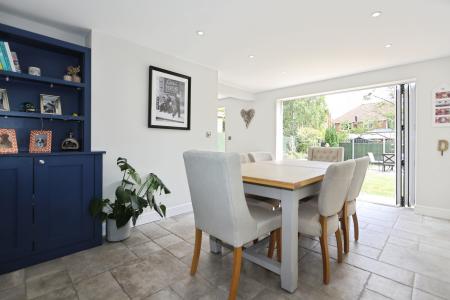 4 bedroom Detached house for sale in Windmill Close, Ashby-De-La-Zouch, LE65