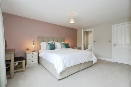 4 bedroom Detached house for sale in Windmill Close, Ashby-De-La-Zouch, LE65